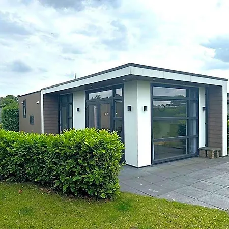Maison Cube 6, Hiking, Fishing, Lake, Boat, Arnhem Zevenaar